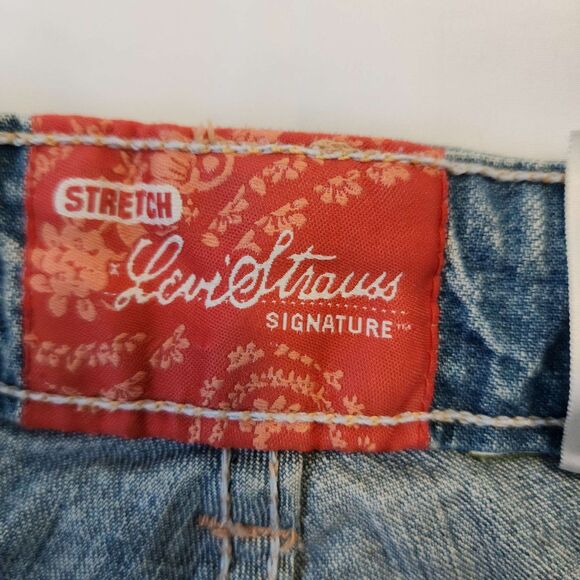 Levi Strauss Signature Stretch Capri Jean Women's Light Wash Sz Misses 14 Used - Picture 10 of 16